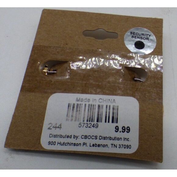 A pair of embossed double ring6/8" gold-tone hoop earrings with leverback clasp - Picture 4 of 4